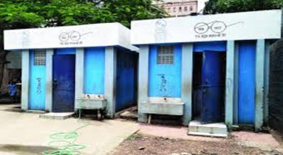 ‘സ്വച്ഛ് ഭാരത്’ പേരിൽ മാത്രം: ഇന്നും പേടിസ്വപ്നമായി പൊതുശൗചാലയങ്ങൾ, ഭൂരിഭാഗവും ഉപയോഗശൂന്യം