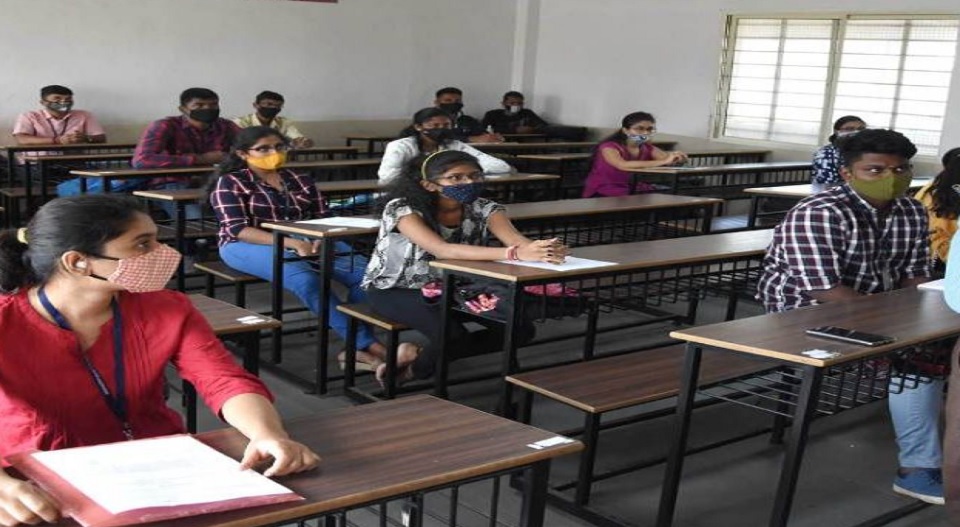 സെ​റ്റ് പാ​സാ​യാ​ല്‍ കോ​ള​ജ് അ​ധ്യാ​പ​ന​ത്തിനുള്ള യോ​ഗ്യ​തയായി; ഉ​ത്ത​ര​വു​മാ​യി ഉ​ന്ന​ത വി​ദ്യാ​ഭ്യാ​സ വ​കു​പ്പ്