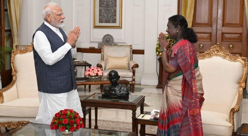 രാജ്യത്തിന്റെ അഭിമാനം കാത്ത ഓപ്പറേഷന്; രാഷ്ട്രപതി ദ്രൗപദി മുര്മുവിനെ കണ്ട് വിശദീകരിച്ച് പ്രധാനമന്ത്രി മോദി