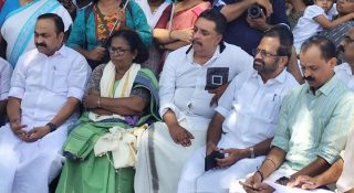 ആശമാരുടെ കാര്യത്തില്‍ രാഷ്ട്രീയമില്ല; വേദി പങ്കിട്ട് സതീശനും വിവി രാജേഷും