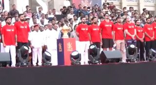 ദുരന്തത്തിന് ഇടയായത് കര്‍ണാടക ക്രിക്കറ്റ് അസോസിയേഷന്റെ വാശി; ദുരന്തം ഉണ്ടായ ശേഷവും പരിപാടി തുടര്‍ന്നു; വലിയ വിമര്‍ശനം
