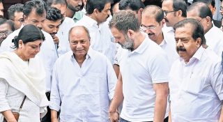 ‘Over Confidence’ വേണ്ട; തമ്മിലടി ഉണ്ടാകരുത്… മുന്നറിയിപ്പുമായി രാഹുൽ ഗാന്ധി