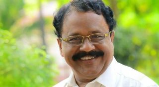 പുതിയ അക്കോമഡേഷൻ ഇല്ല; ശ്രീധരൻ പിള്ളയെ ഗവർണർ സ്ഥാനത്ത് നിന്നും നീക്കി