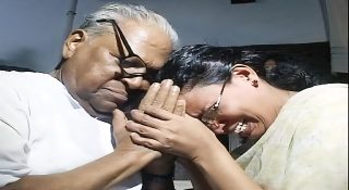 നിസ്സഹായയായി നിന്ന വേളയിൽ ആശ്വാസത്തിന്റെ കരസ്പ‌ർശമായിരുന്ന പ്രിയ സഖാവ്….. അനുശോചനം അറിയിച്ച് കെ.കെ രമ