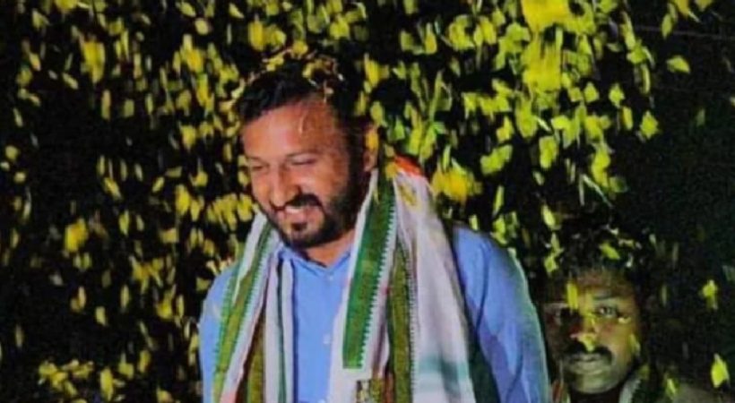 രാഹുല്‍ മാങ്കൂട്ടത്തിലിനെതിരെ ലൈംഗിക പീഡന പരാതി; മുഖ്യമന്ത്രിക്ക് മുന്നില്‍ നേരിട്ട് എത്തി യുവതി; തെളിവുകളും കൈമാറി