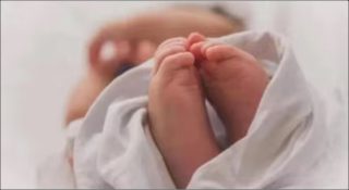 ഒൻപതാം ക്ലാസ് വിദ്യാർത്ഥിനി സ്കൂൾ ടോയ്‌ലറ്റിൽ പ്രസവിച്ചു; പ്രതി പിടിയിൽ
