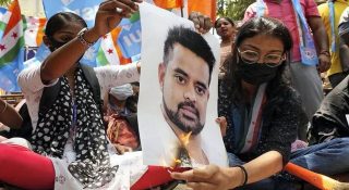 പ്രജ്വൽ രേവണ്ണയെ കുടുക്കിയ സാരിയും ബീജവും; കൂട്ട പീഡനങ്ങളിൽ ഒന്നിൽ കുടുങ്ങിയതിങ്ങനെ