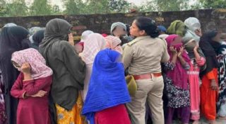 മദ്രസയിൽ പൂട്ടിയിട്ട നിലയിൽ 40 പെൺകുട്ടികൾ; കണ്ടെത്തിയത് ടോയ്‌ലെറ്റിൽ നിന്ന്