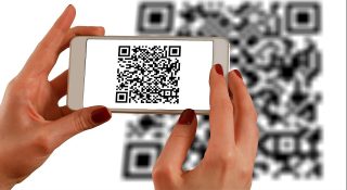 ‘QR കോഡ്’ സ്കാൻ ചെയ്യുന്നുണ്ടോ? എങ്കിൽ ഈ വിവരങ്ങൾ ശ്രദ്ധിക്കുക; മുന്നറിയിപ്പുമായി കേരള പൊലീസ്