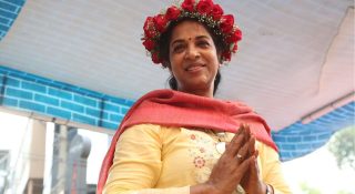 ലൈംഗിക വൈകൃതത്തിന് അടിമപ്പെട്ട എംഎല്‍എയെ രക്ഷിക്കാനുള്ള നീക്കം; അപവാദം പറഞ്ഞ ആരേയും വിടില്ല; ഭര്‍ത്താവിനൊപ്പം നിലപാട് പറഞ്ഞ് കെജെ ഷൈന്‍