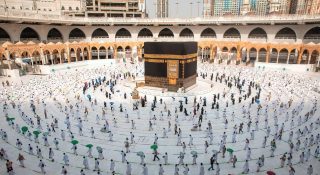 മക്കയില്‍ നിന്നും മദീനയിലേക്കുള്ള യാത്ര ദുരന്തമായി; വാഹനാപകടത്തില്‍ 42 ഇന്ത്യന്‍ ഉംറ തീര്‍ഥാടകര്‍ കത്തിയമര്‍ന്നു