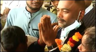 ‘ഇതെന്റെ പുനർജന്മം’! 45 ദിവസത്തെ നരകയാതനകൾക്ക് ശേഷം ആദർശ് ജന്മനാട്ടിലെത്തി