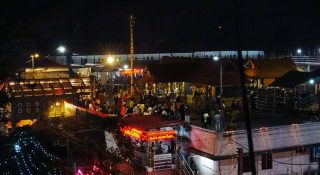 മകരവിളക്ക് തീര്‍ത്ഥാടനത്തിനായി ശബരിമല നടതുറന്നു; വന്‍ ഭക്തജന തിരക്ക്