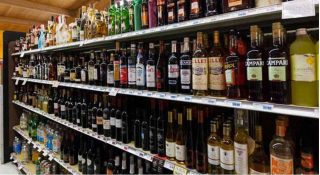 ബെവ്‌കോ പ്രീമിയം കൗണ്ടറുകൾ ഡിജിറ്റലാകുന്നു! മദ്യം വാങ്ങാൻ ഇനി കാർഡും ഫോണും കരുതാം