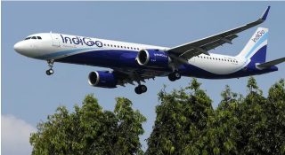 ടിഷ്യു പേപ്പറിൽ ബോംബ് ഭീഷണി; ഇൻഡിഗോ വിമാനം അടിയന്തരമായി ഇറക്കി