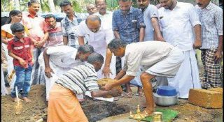 പിന്നോട്ടില്ലെന്ന് സതീശൻ!! പുനർജനിയിൽ വീണ്ടും കല്ലിട്ടു; സിബിഐ വരട്ടെയെന്നും പ്രതിപക്ഷനേതാവ്